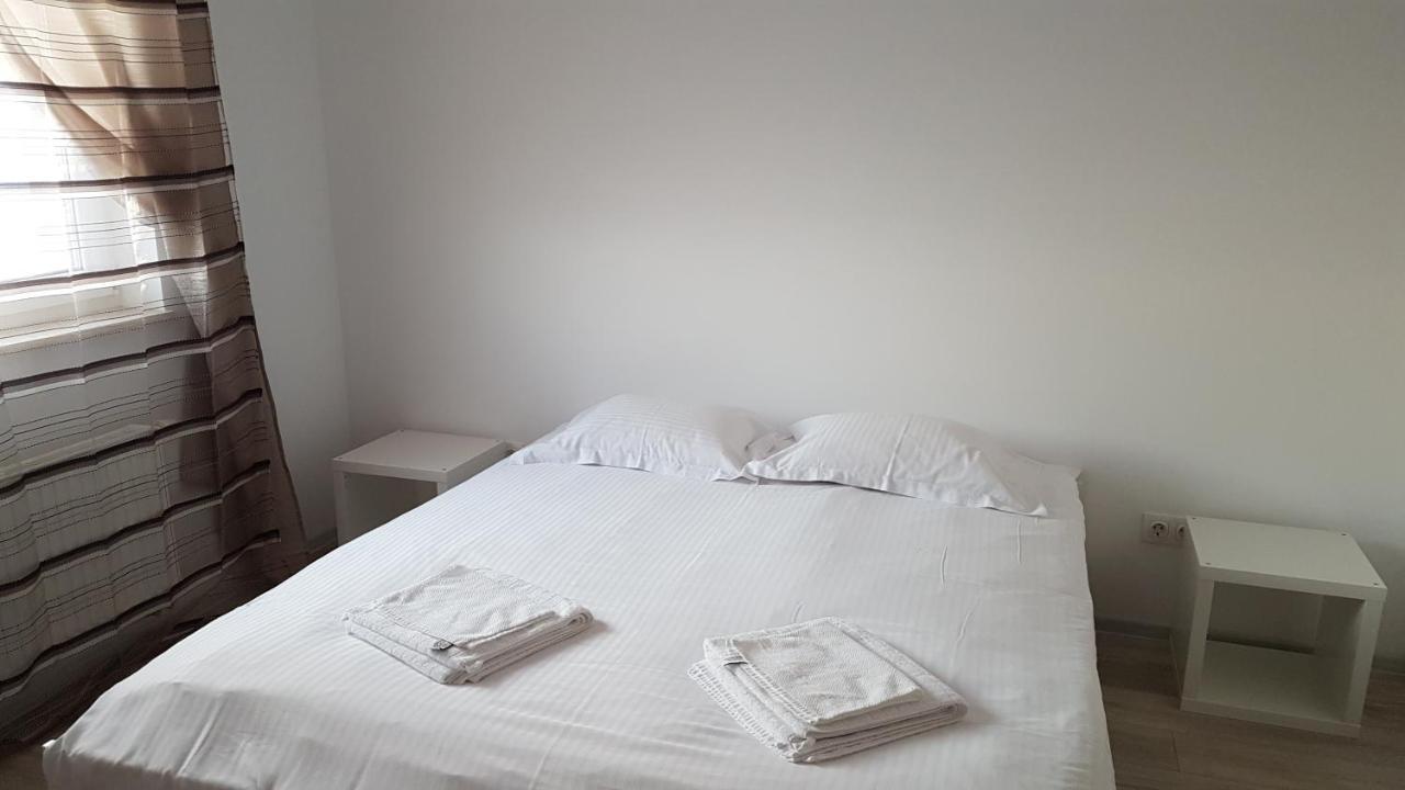 Exquisite Apartament Брашов Екстериор снимка