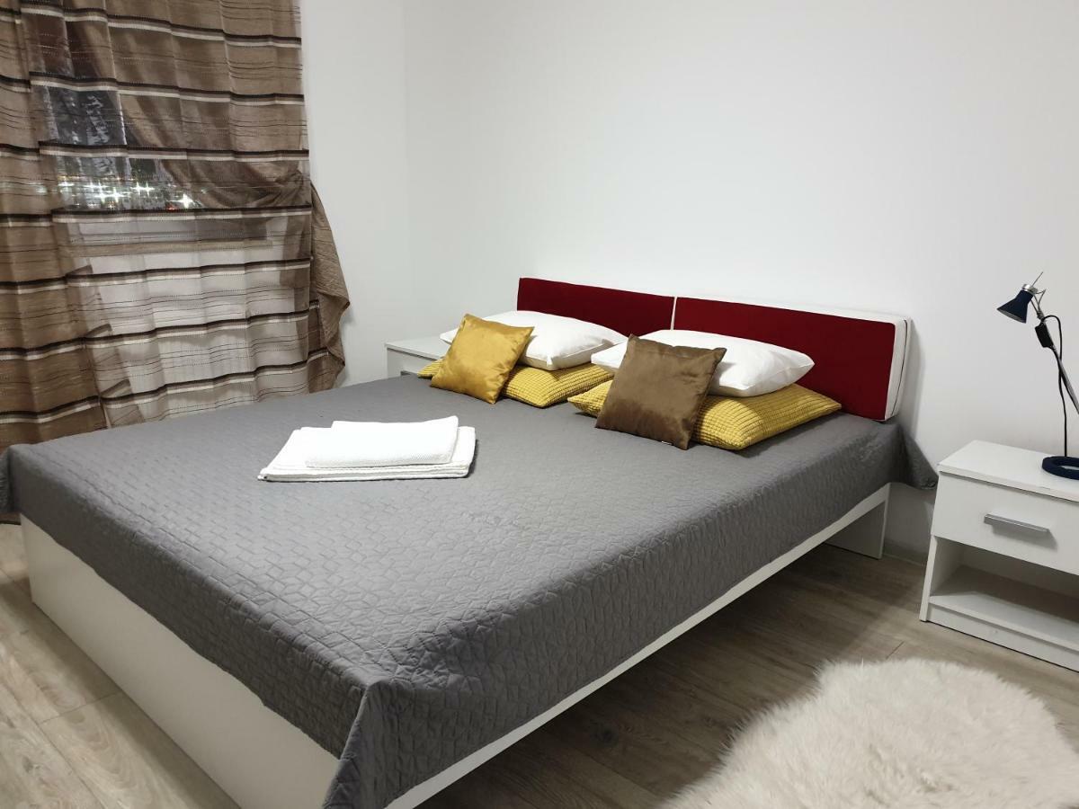 Exquisite Apartament Брашов Екстериор снимка